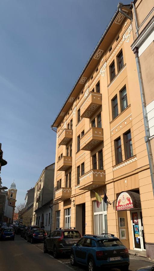 1900 Vetus Central Apartment Cluj Napoca Bagian luar foto